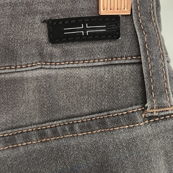 LIVERPOOL Los Angeles Women's Straight Gray Jeans Size 0 - Picture 9 of 10